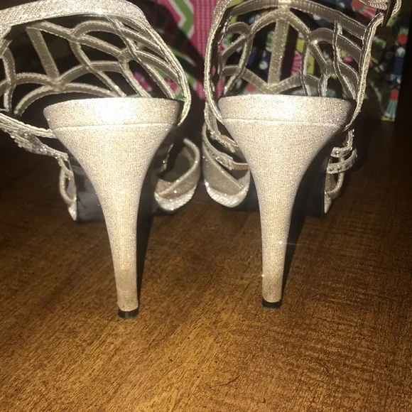 Caparros - Picture 12 of 13